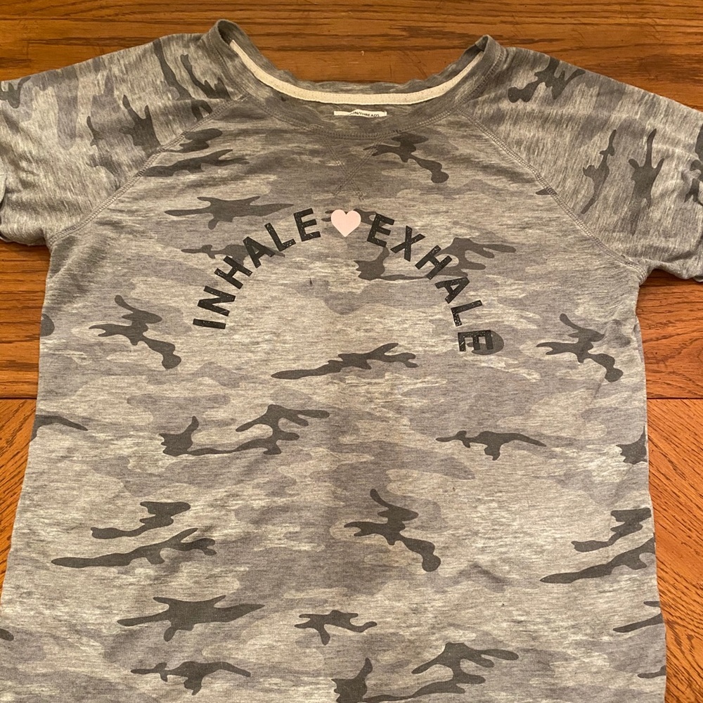 Gray camo t shirt